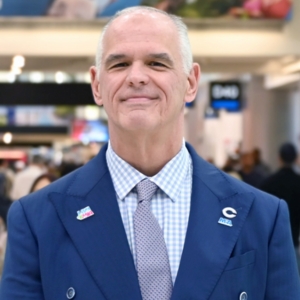 Ralph Cutie speaking at Aviation Festival Americas