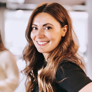 Dina Doder is speaking at World Aviation Festival