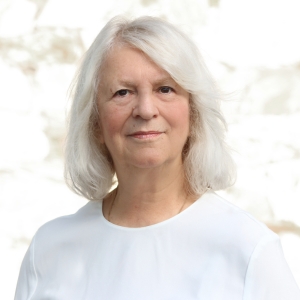 Gerri Sinclair is speaking at World Aviation Festival