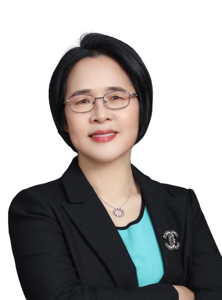 Marie Zhu speaking at Festival of Biologics Basel