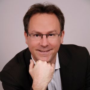 Thorsten Teutenberg speaking at Future Labs Live