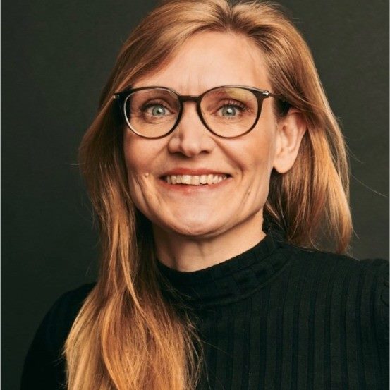 Henriette Burghoorn speaking at Advanced Therapies Congress