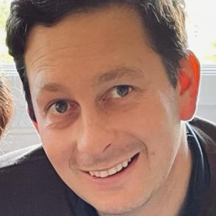 Julien Baruteau speaking at Advanced Therapies Congress