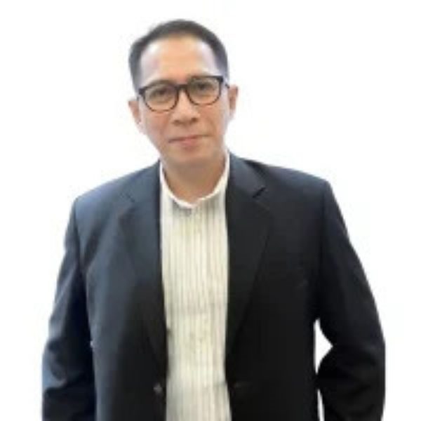 Eko Adji Buwono speaking at EVCharge Live Indonesia
