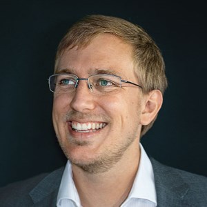 Dr. Andreas Kammel speaking at MOVE America