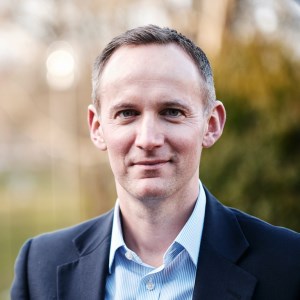 Andrew Smith speaking at MOVE America