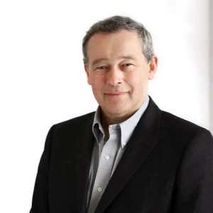 Peter Rawlinson speaking at MOVE 2025