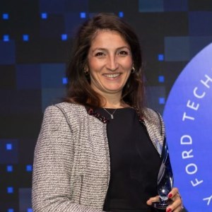 Turkan Edege speaking at MOVE America