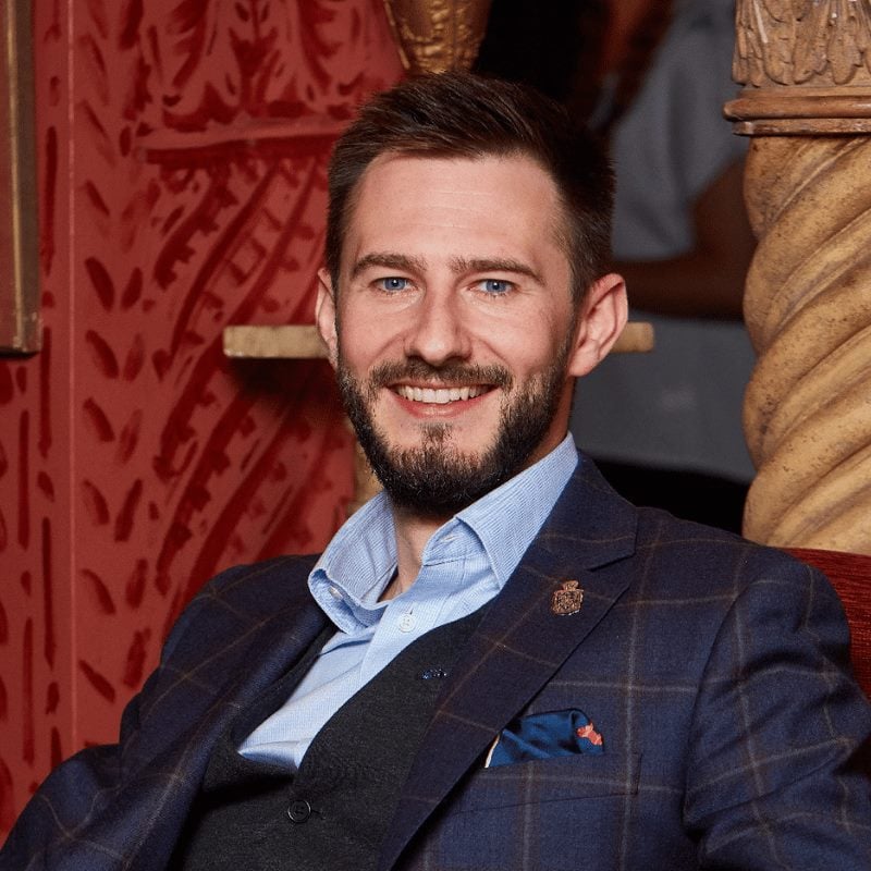 Liutauras Vaitkevicius speaking at NoVacancy London