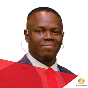 Daniel Adaramola speaking at Seamless Africa