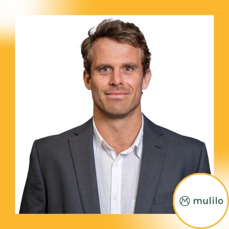 Josh Dippenaar speaking at Solar & Storage Live Cape Town