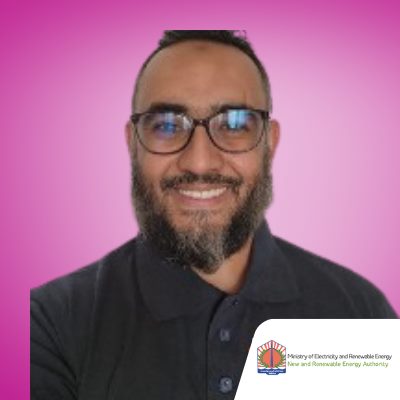 Madiha Abdel Azim speaking at Solar & Storage Live Egypt