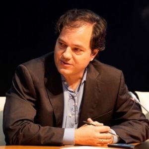 Fernando David Martín Utrilla speaking at Solar & Storage Live España