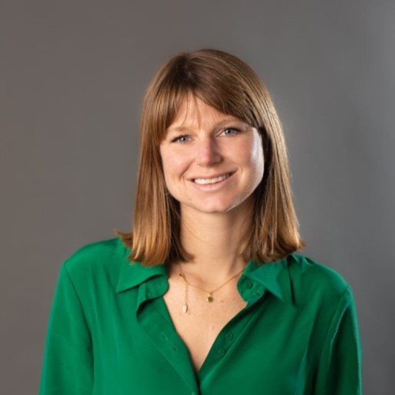 Nicky Ferguson speaking at Solar & Storage Live