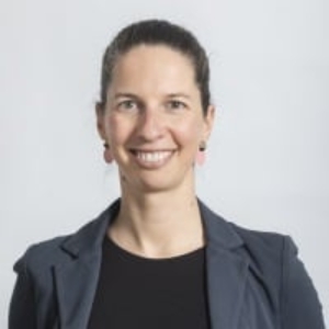 Cosima von Stenglin speaking at Solar & Storage Live Zürich