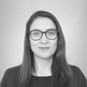 Carmen Madrid speaking at Solar & Storage Live