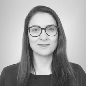 Carmen Madrid speaking at Solar & Storage Live