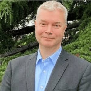 Jim Totty speaking at Solar & Storage Live