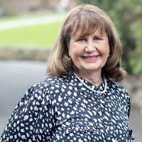 Karen Yager, Principal, Hills Grammar School