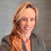 Julie Johnson | CEO | Joules Ventures » speaking at MOVE America 2024
