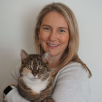 Kate Mornement, Animal Behaviourist & Pet Psychologist. Consultant. Expert Witness & Pet Writer, Pets Behaving Badly: Solutions with Dr Kate