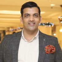 Sheikh Muhammad Noman | Founder - CEO | Pegasus Capital Investments/ Halliday Forfaiting/ Vrijednosnice Osijek Holding » speaking at Solar & Storage Live DXB