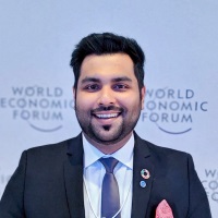 Neeshad Shafi | Executive Director | Arab Youth Climate Movement Qatar » speaking at Solar KSA 2025