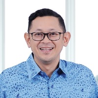 Adrianto Djokosoetono | Chief Executive Officer | PT. Blue Bird Tbk » speaking at Solar & Storage Live ID