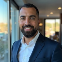 Hassan Yaghi | Head of Retail & Marketing | Puig » speaking at Seamless Saudi