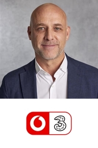 Andrea Donà