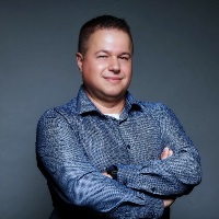 Ronen Hyatt | CEO & Chief Architect | UnifabriX » speaking at FMS 2026
